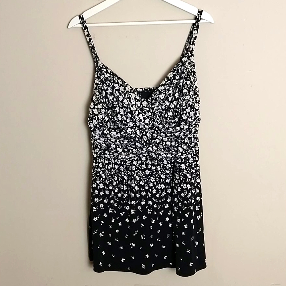 Catalina One Piece Women's Bathing Suit 16/18